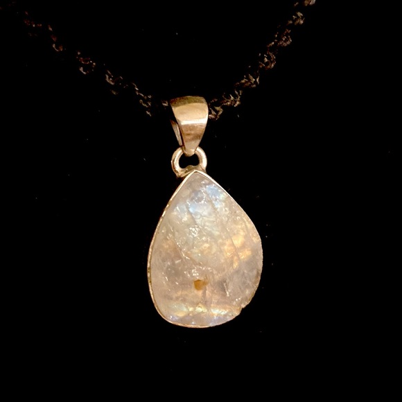 RAINBOW MOONSTONE! PENDANT ONLY Sterling Silver 925 stone is unpolished - Picture 8 of 16